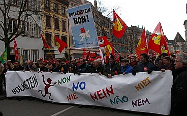 De kop van de betoging met meer dan 40.000 demonstranten