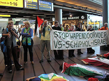 Krista van Velzen (left) in action at Schiphol